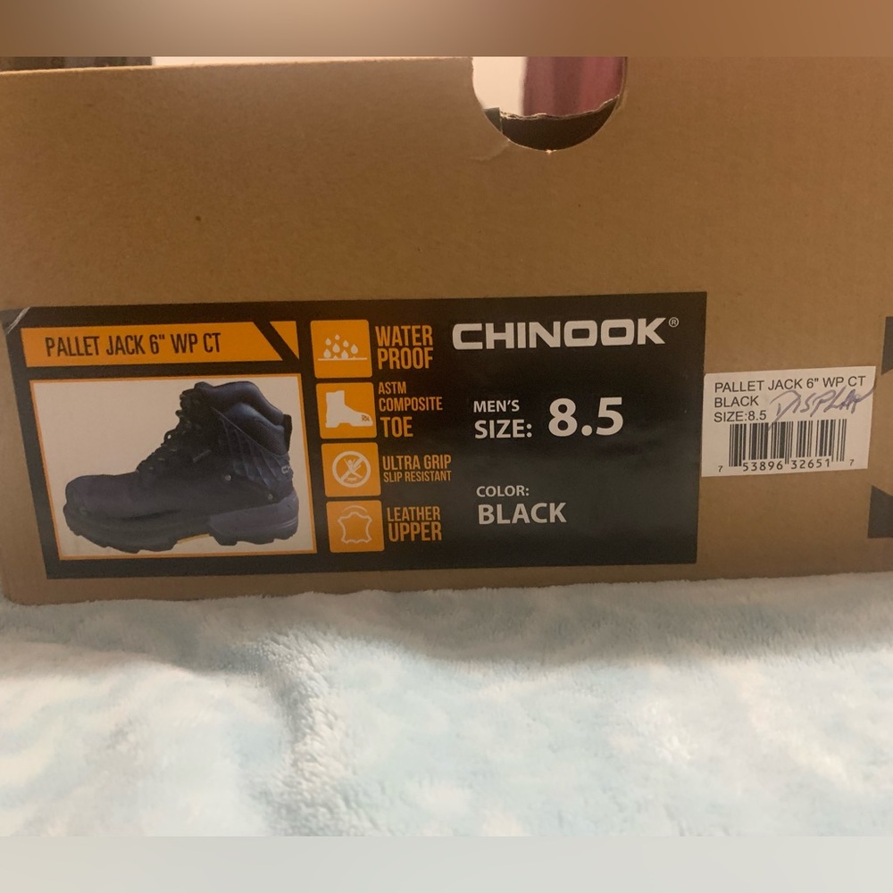 NWBOX.Chinook-Men workbooks 8.5